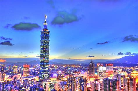 101顏色意義|台北101燈光顏色意義+象山俯瞰臺北101夜景Taipei101